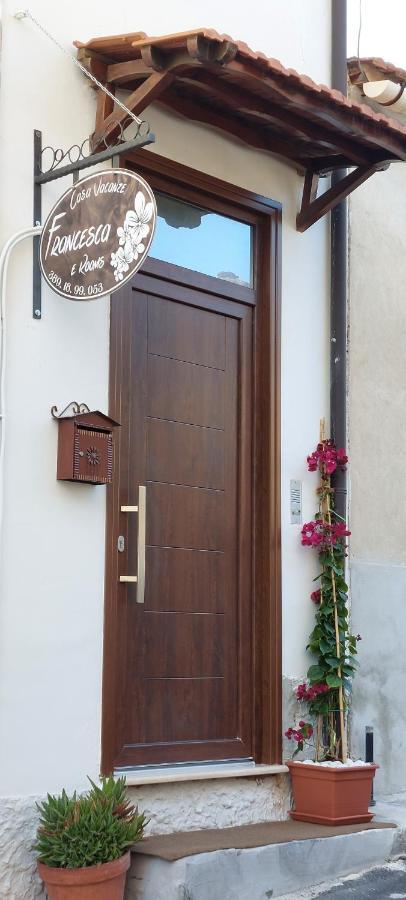 Casa Francesca E Rooms 圣塔·马里亚·迪·卡斯特 外观 照片