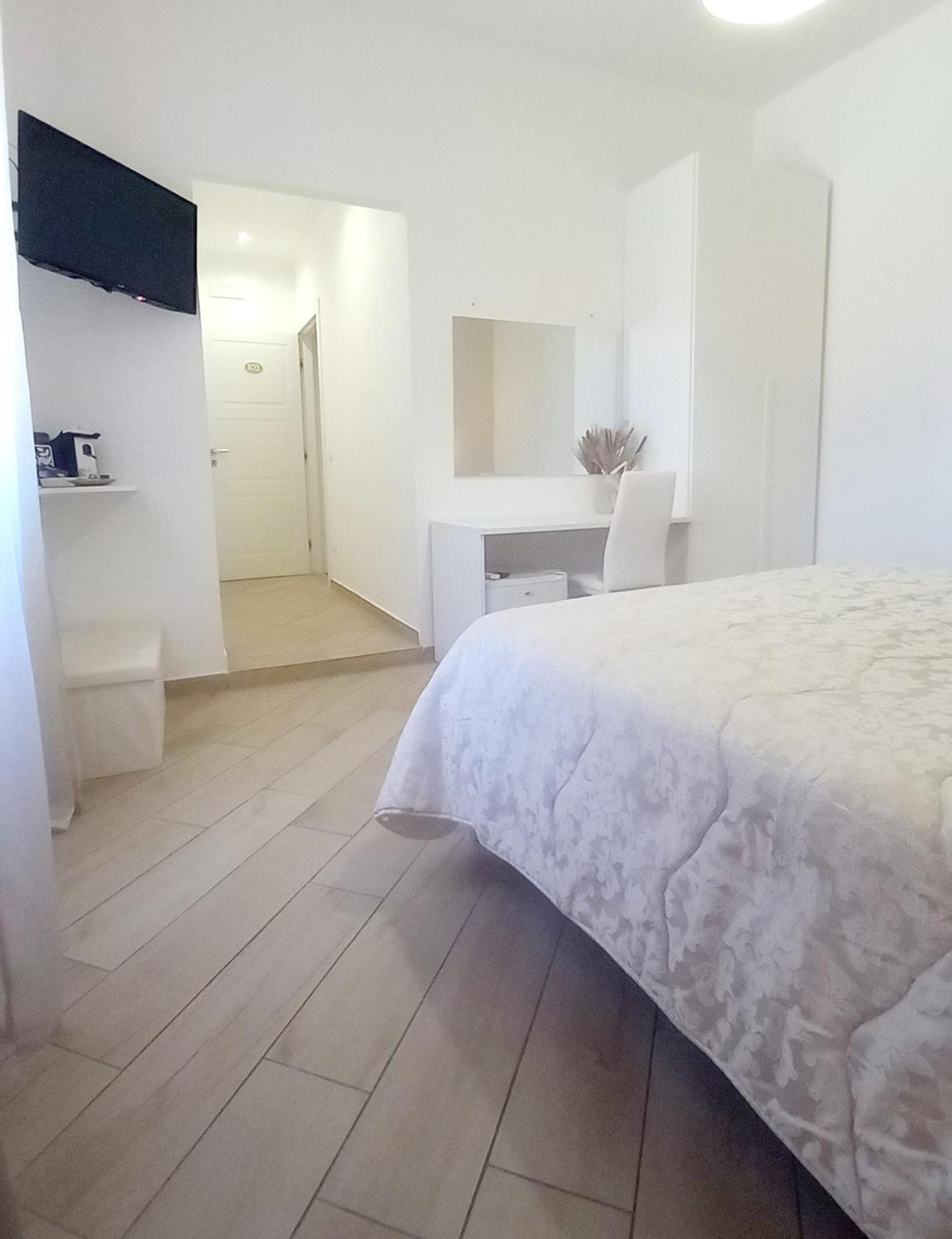 Casa Francesca E Rooms 圣塔·马里亚·迪·卡斯特 外观 照片